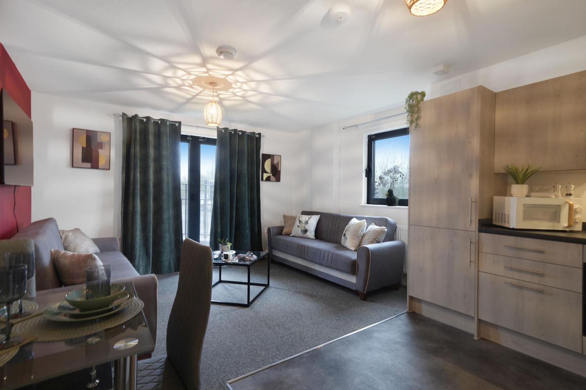 Modern Apartments With Free Parking Near Heathrow Colnbrook Kültér fotó