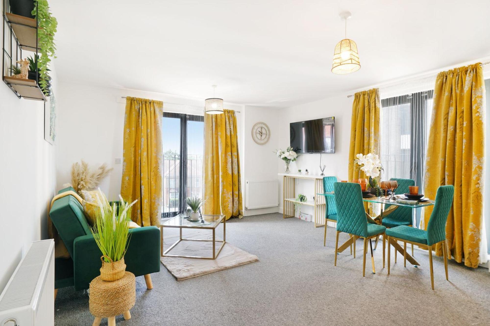 Modern Apartments With Free Parking Near Heathrow Colnbrook Kültér fotó