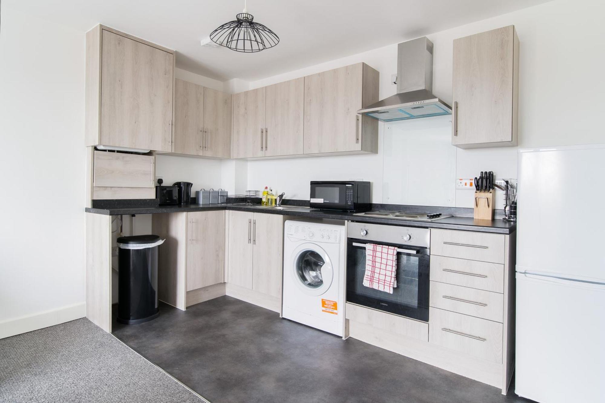 Modern Apartments With Free Parking Near Heathrow Colnbrook Kültér fotó